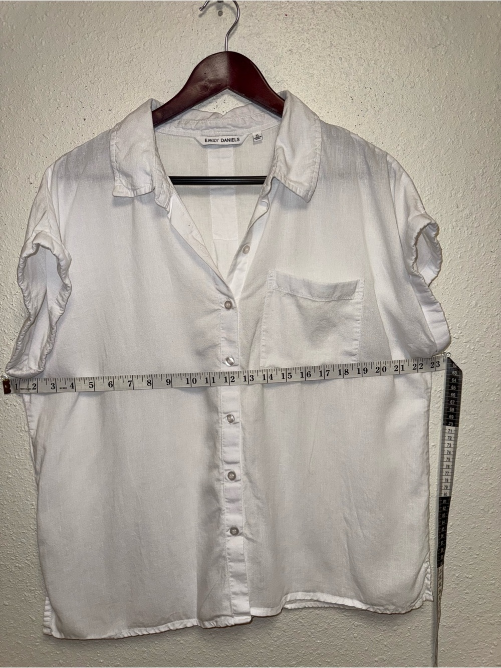 Emily Daniels White Button-Front Shirt - Picture 6 of 7